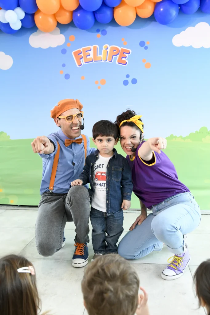 blippi meekah animaciones cumpleaños shows 7